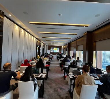 A full seminar room of delegates at a Rise Digital training session